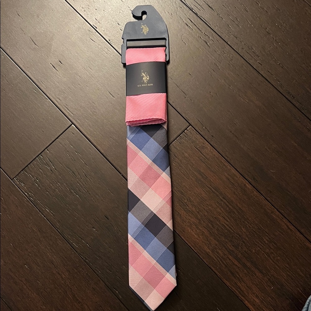 U.S. Polo Assn. Pink and Blue Checkered Tie